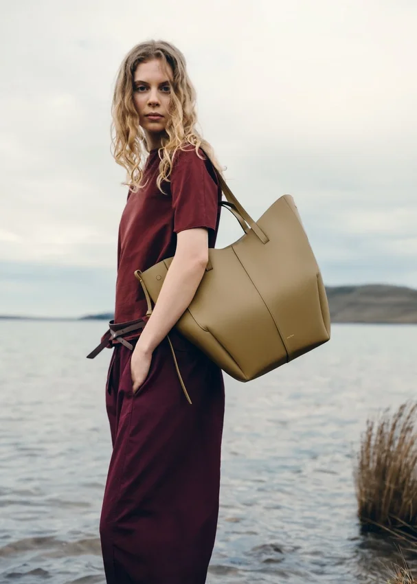 Cyme Tote Edition Textured Smoky Olive