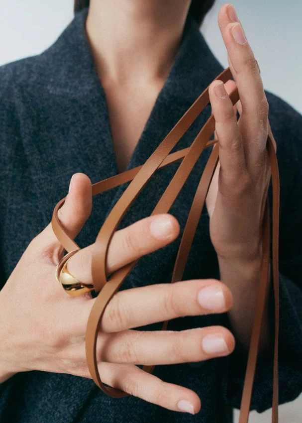 Ormé Ring Edition Gold Gilded with Camel Leather